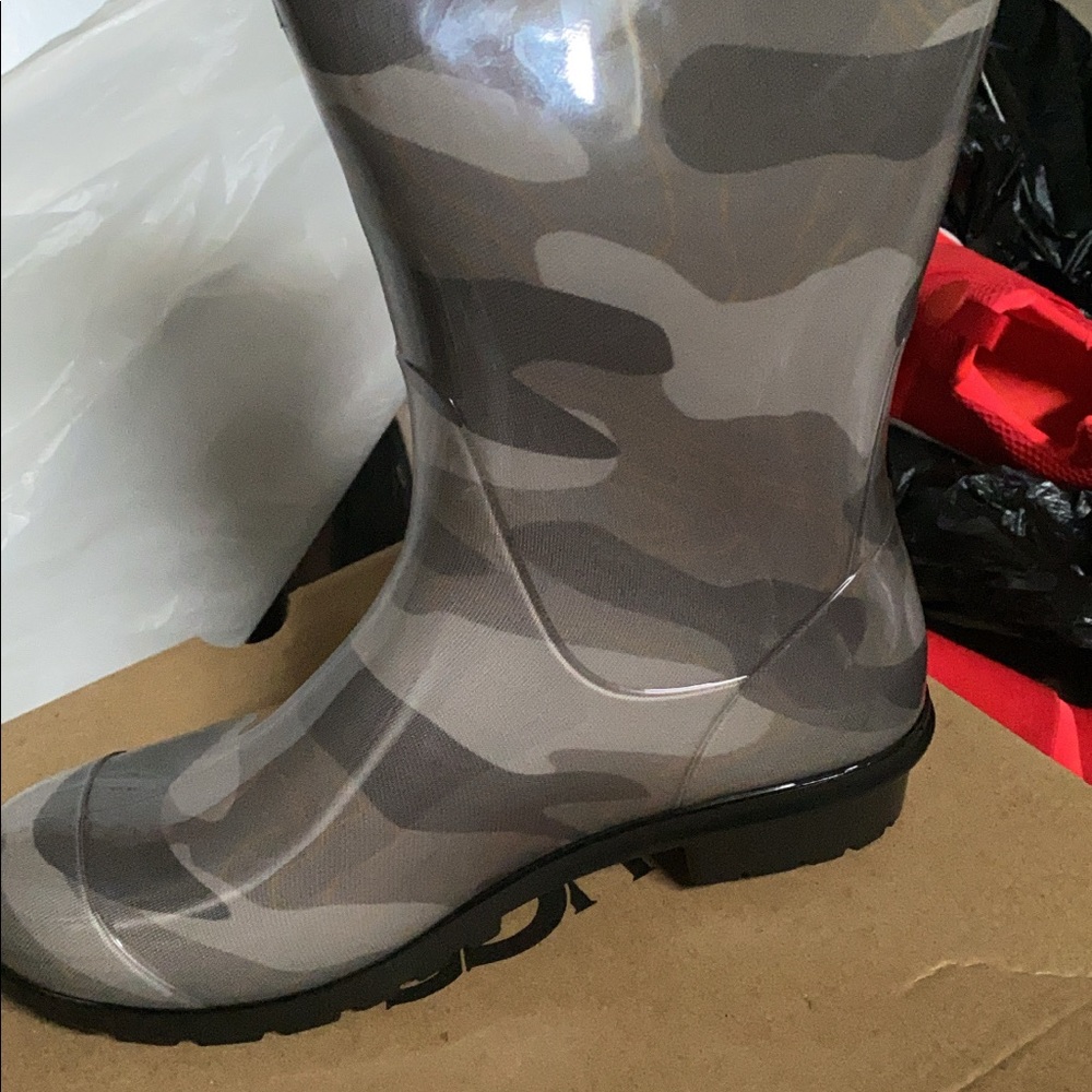Ugg Rain Boots
